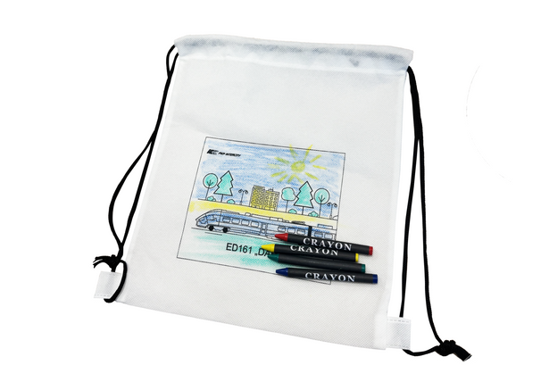 Plecak do kolorowania z kredkami 