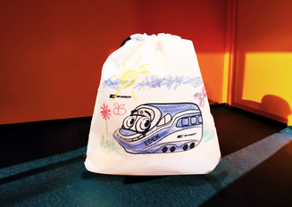 Plecak do kolorowania z kredkami