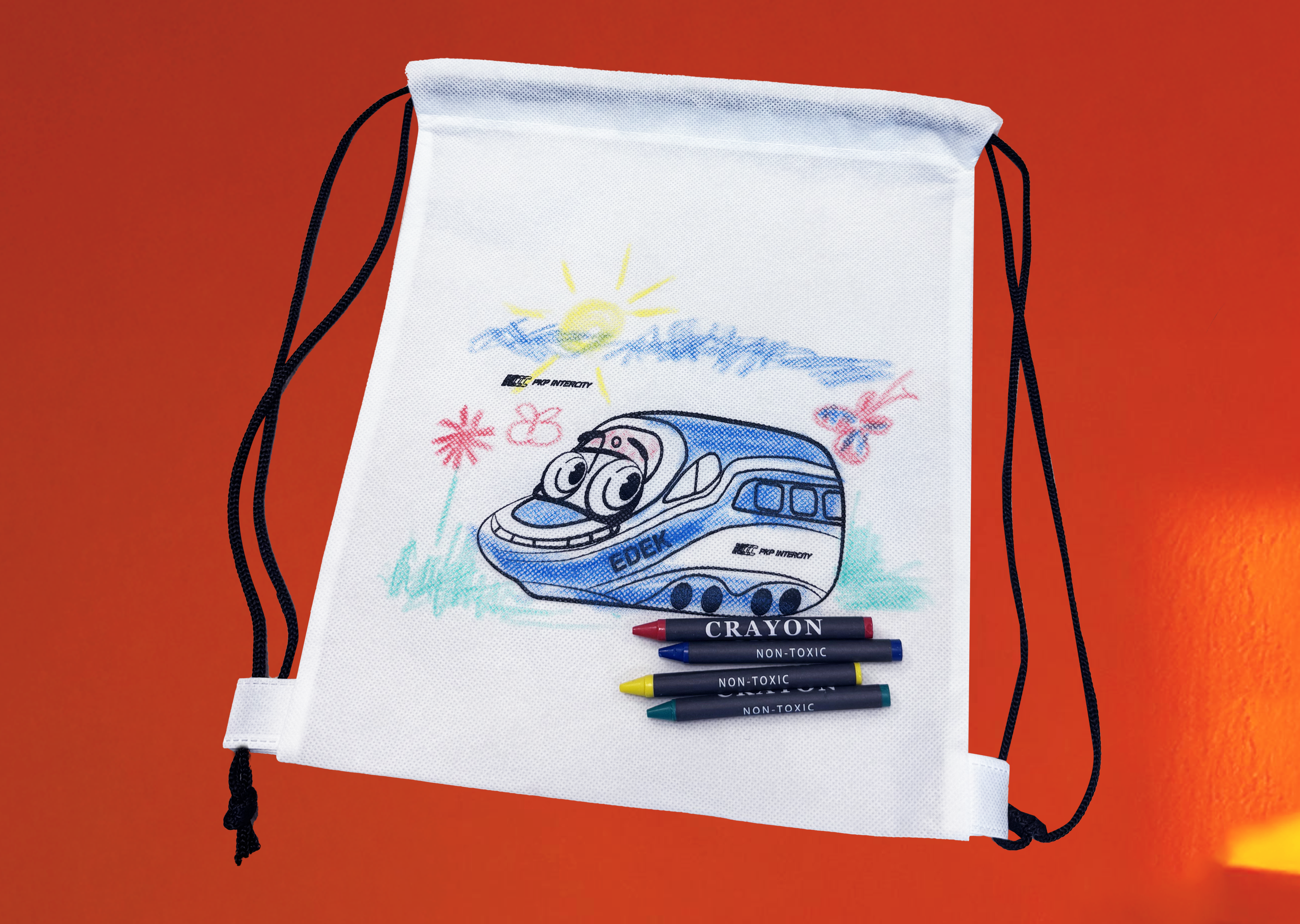 Plecak do kolorowania z kredkami 